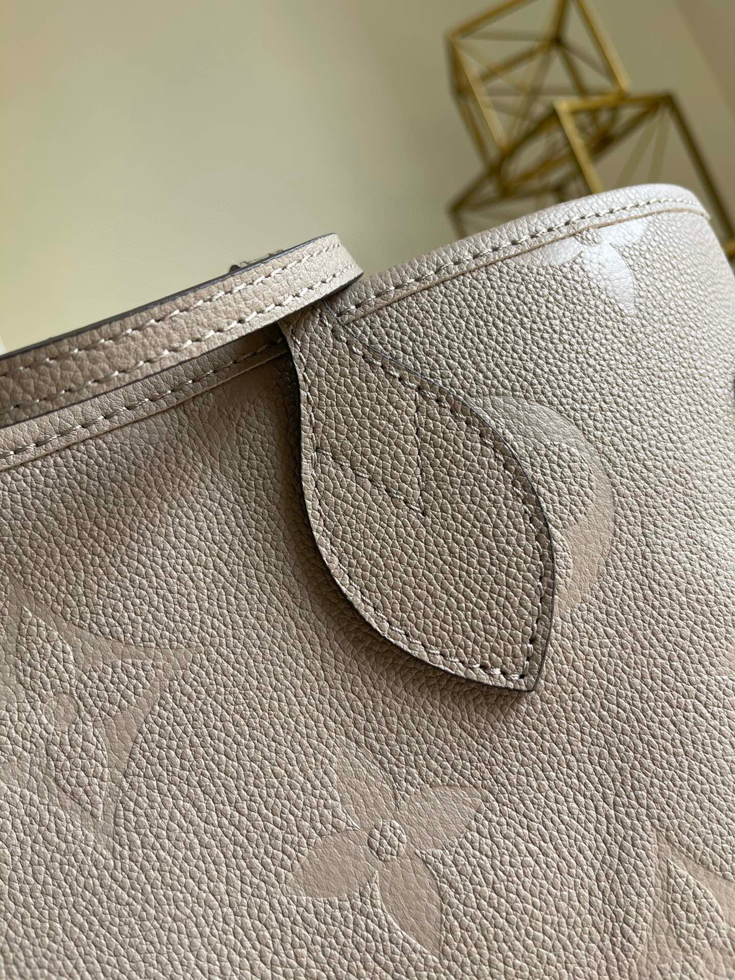 l**is V*t*n neverfull mm