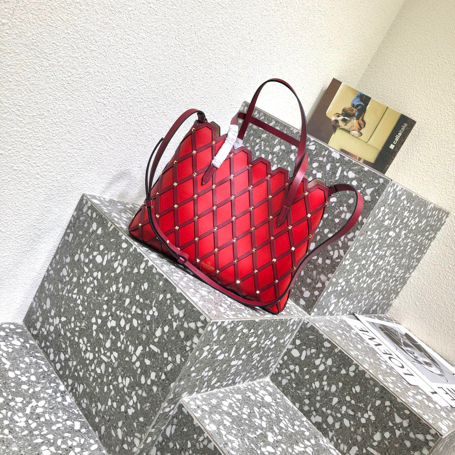 Valentino Beehive