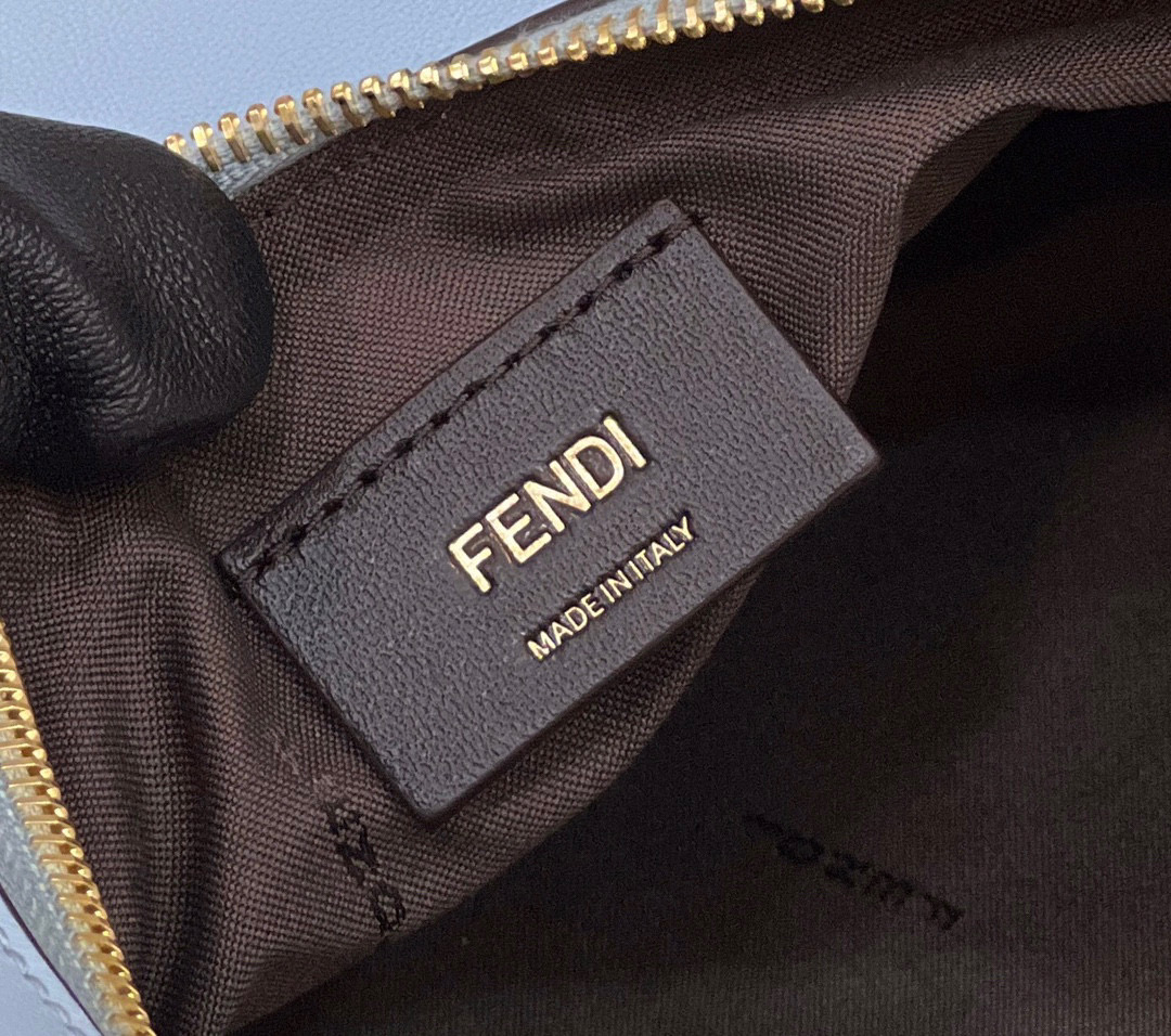 F**di F**digraphy small