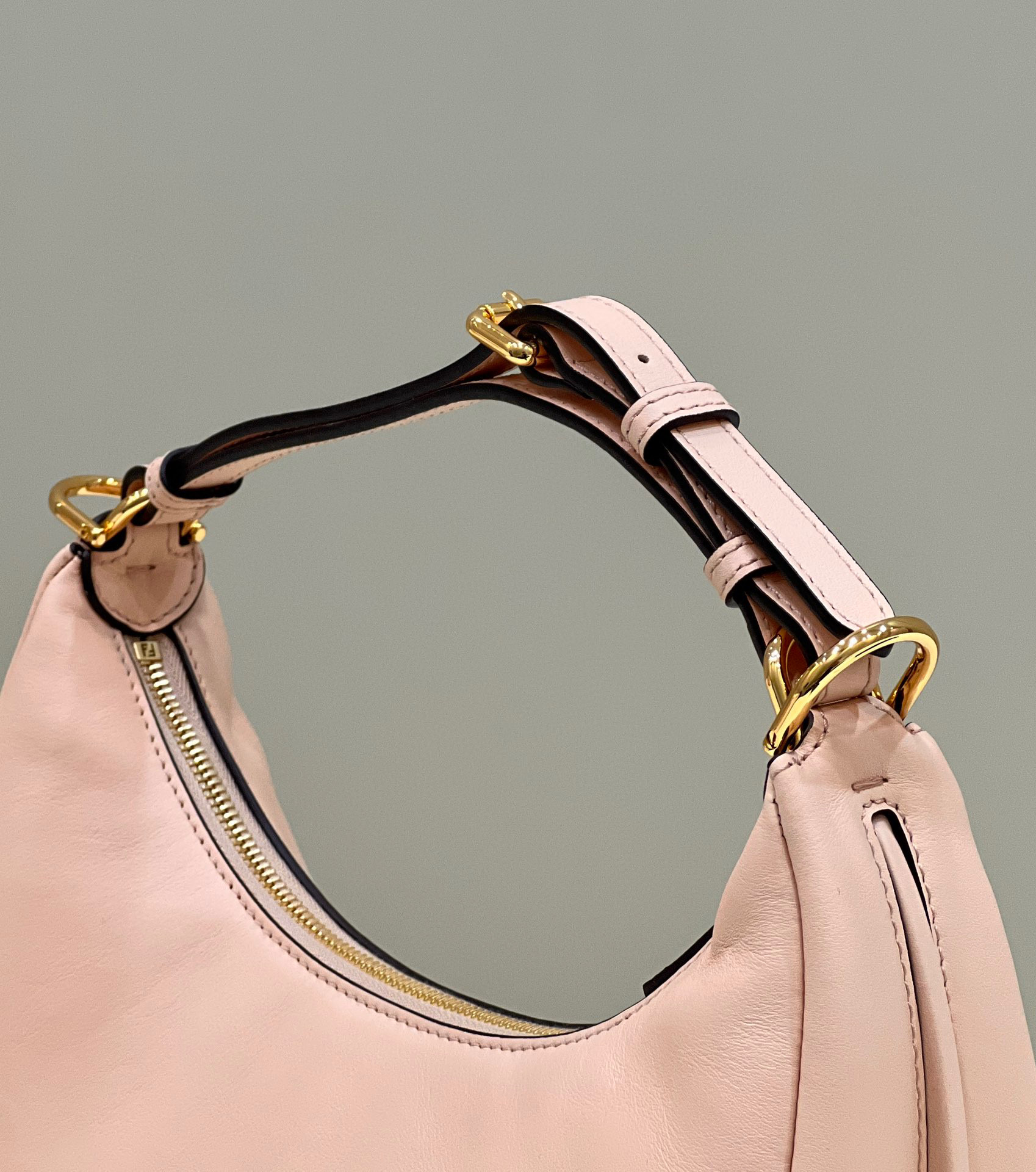 F**di F**digraphy small