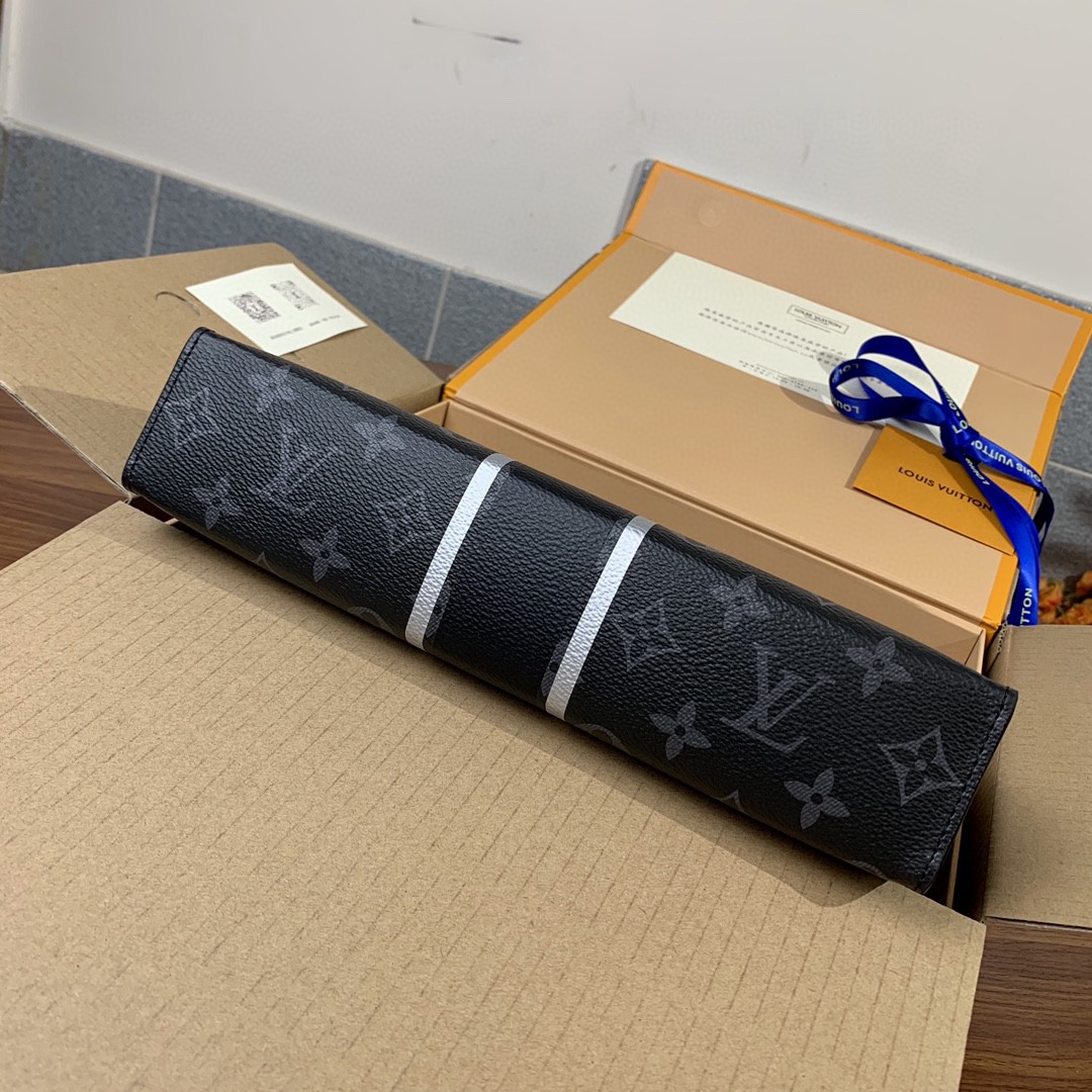l**is V*t*n pochette voyage second clutch