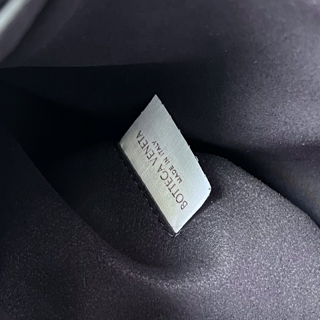 bo*te*ga Ve*ne*ta bv small intrecciato backpack