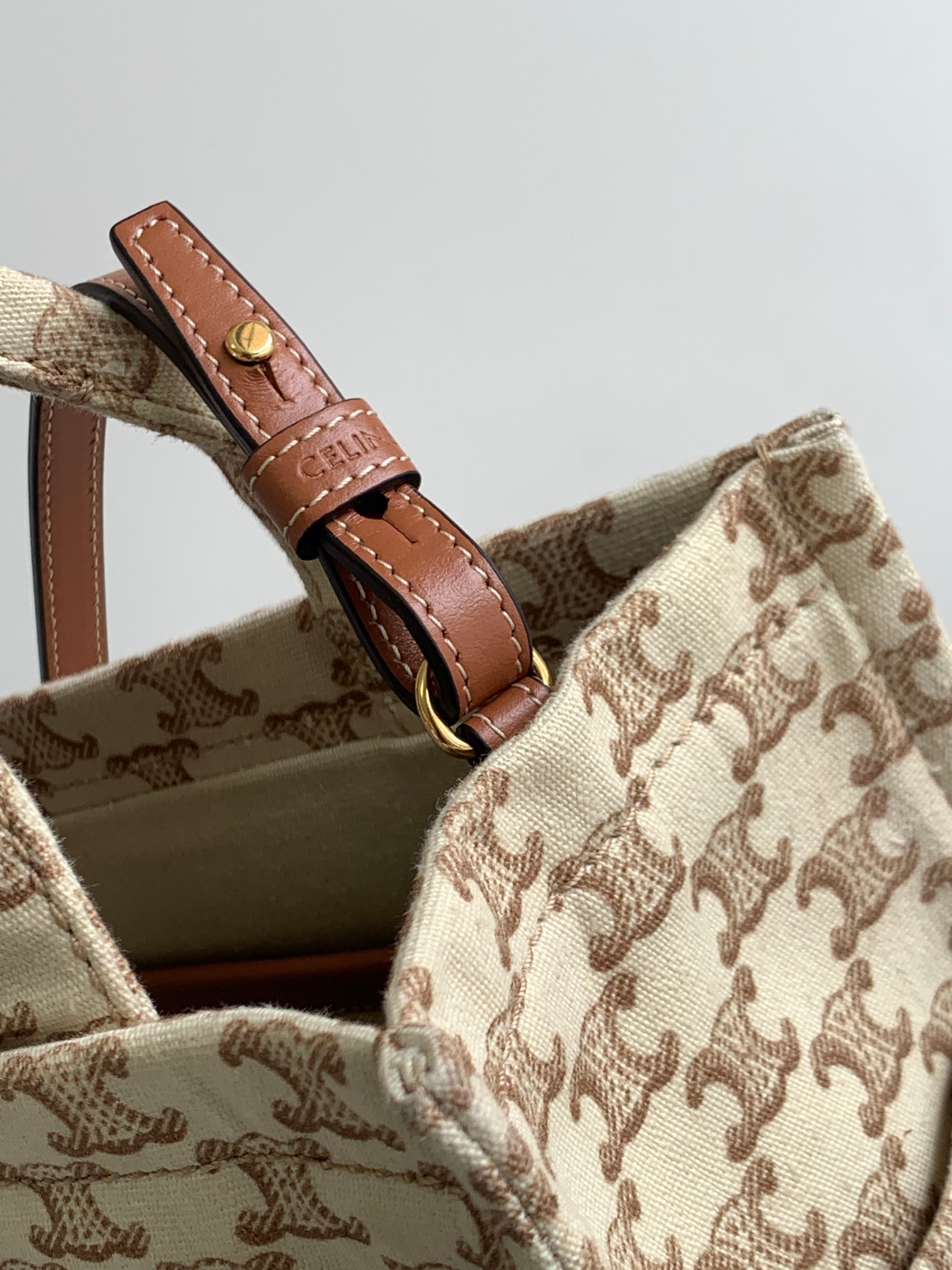 Ce**e small cabas thais