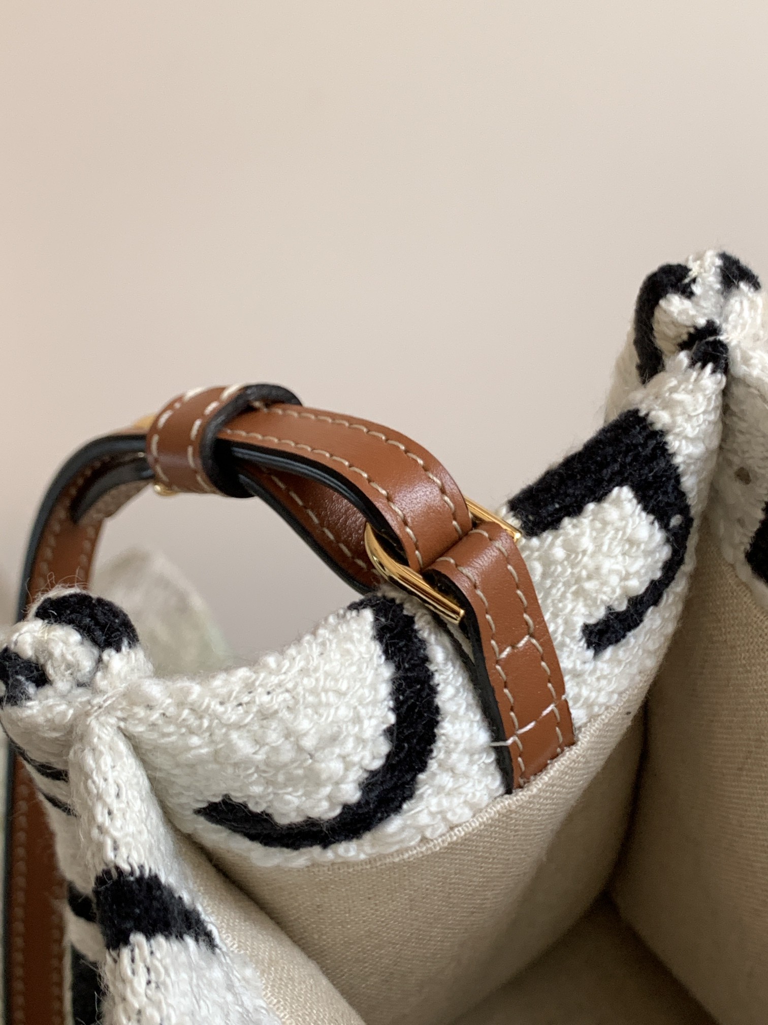 Ce**e small cabas thais