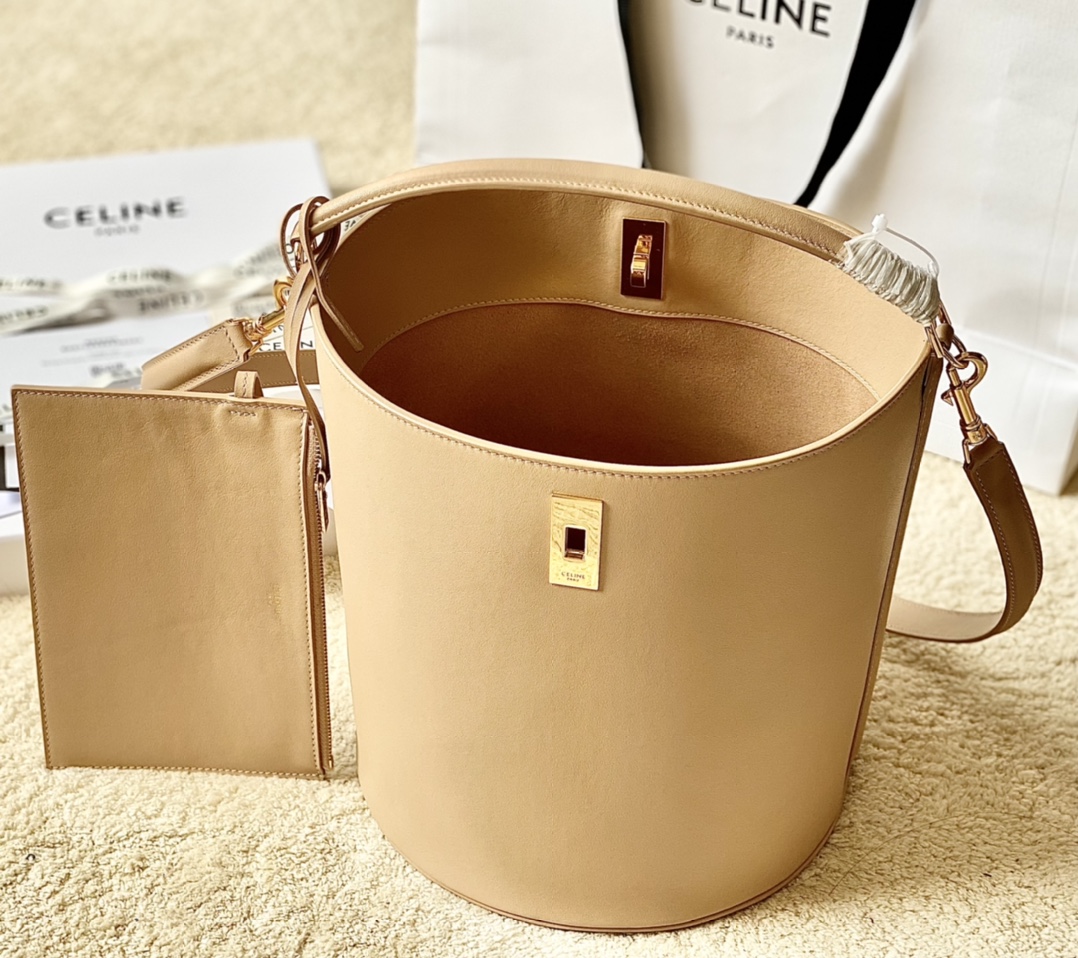 Ce**e bucket 16