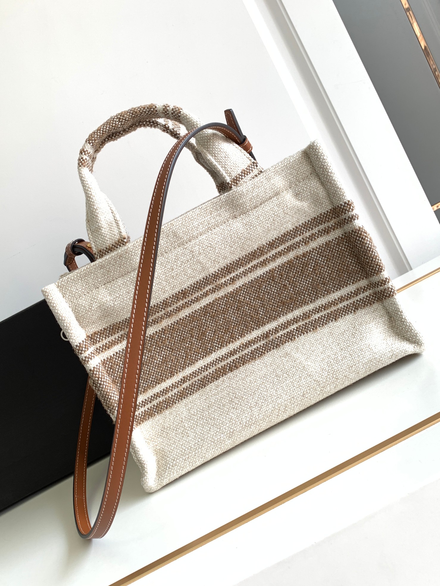 Ce**e small cabas thais