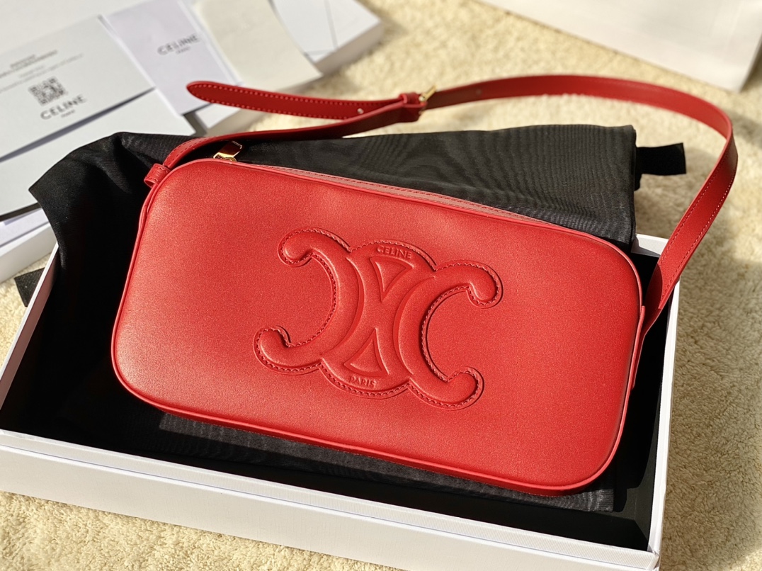 Ce**e camera bag