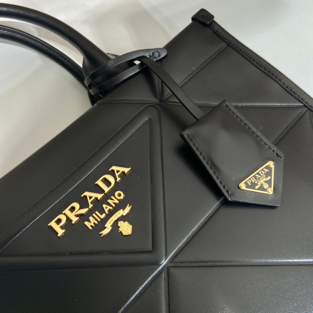Pra*a large leather Pra*a symbole bag with topstitching