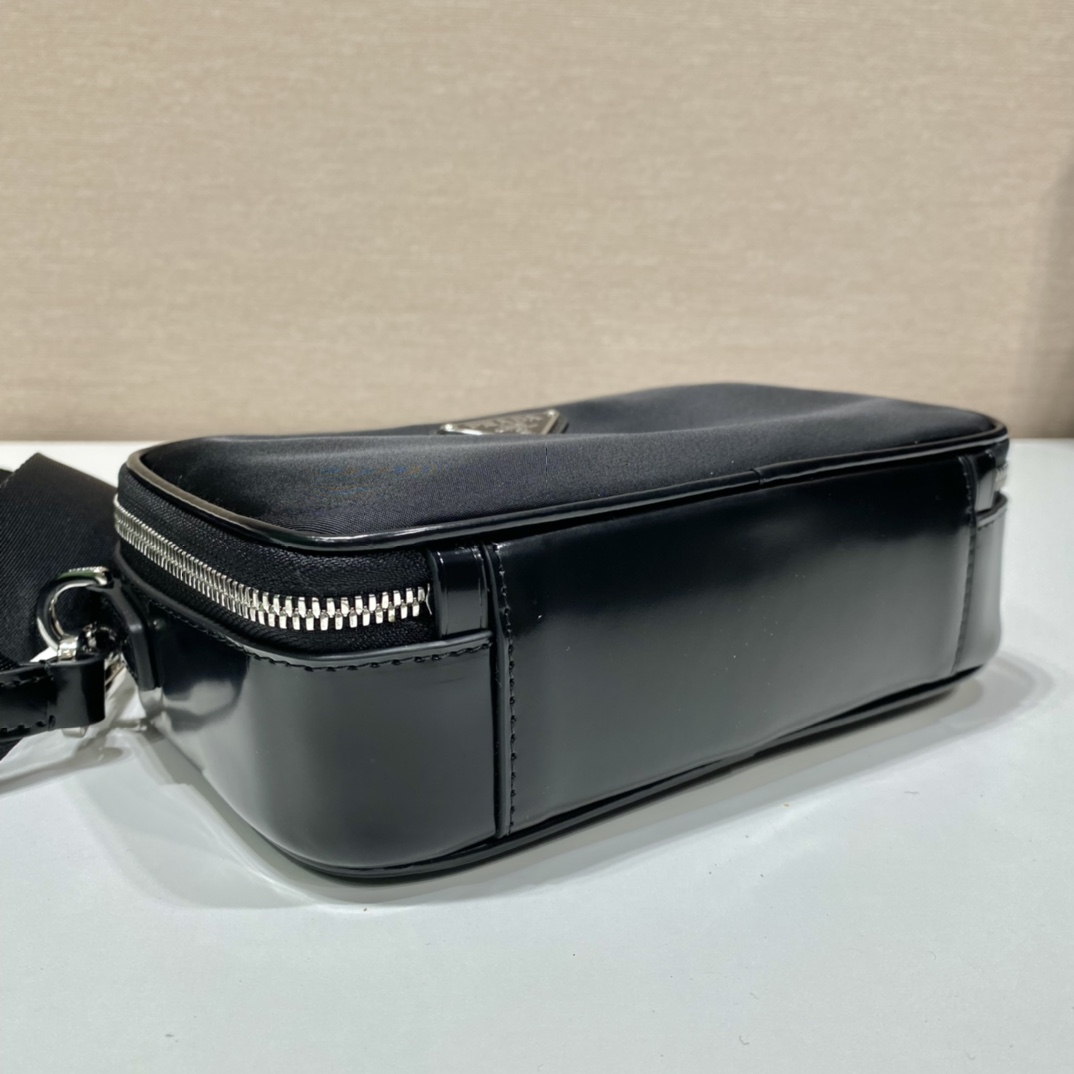 Pra*a re-nylon and saffiano leather shoulder bag