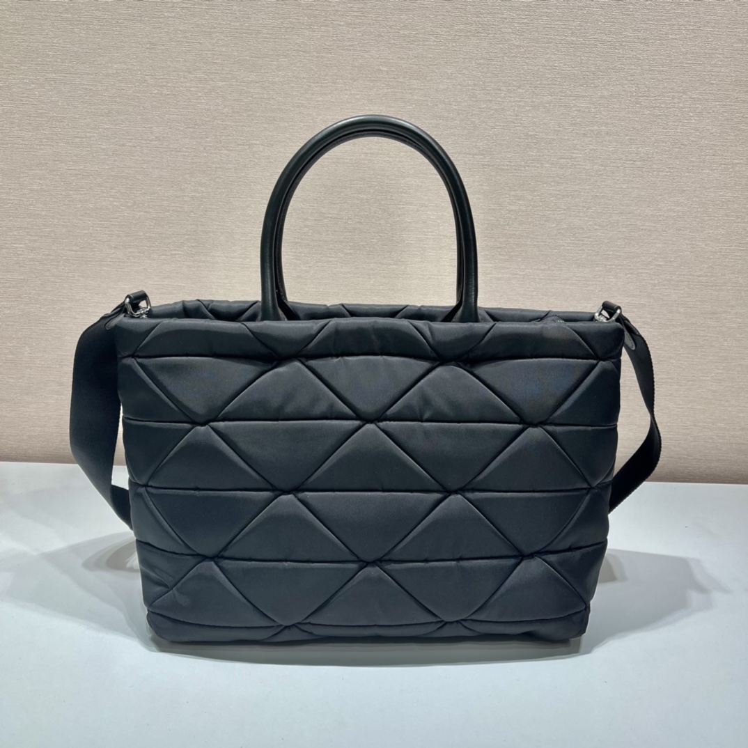 Pra*a  black re-nylon medium padded tote