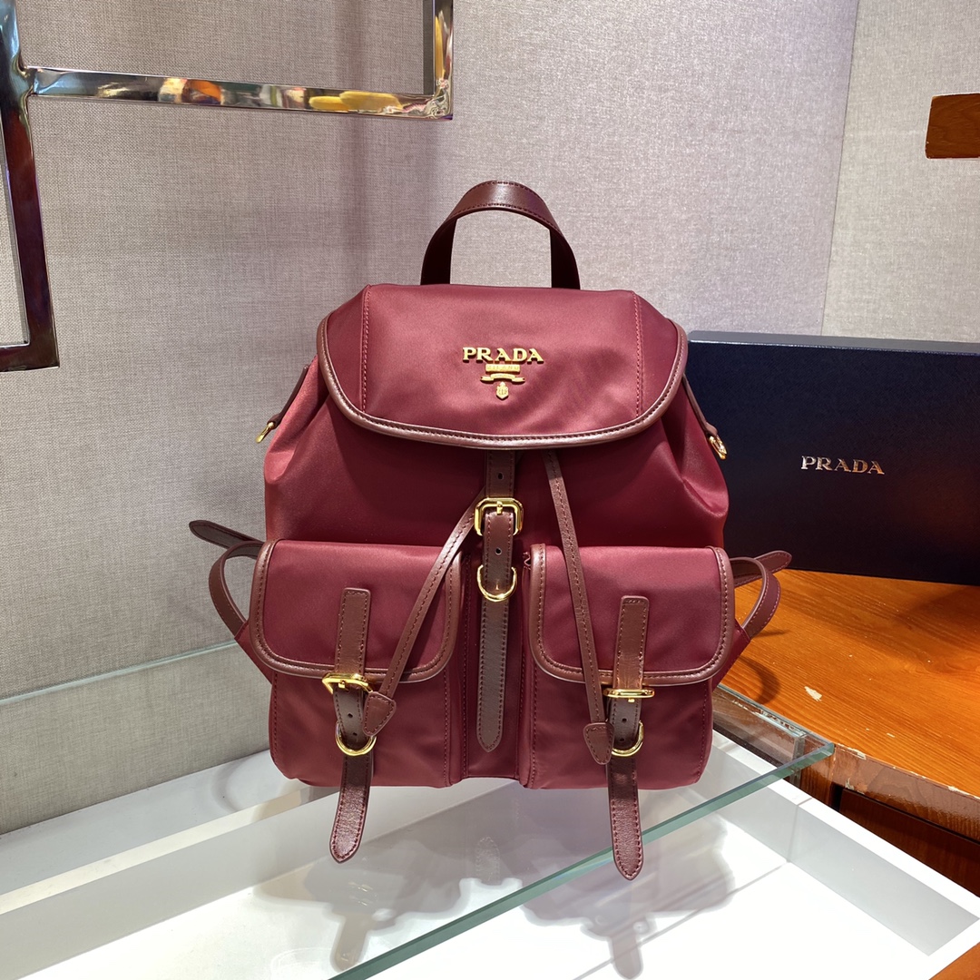 Pra*a small  backpack