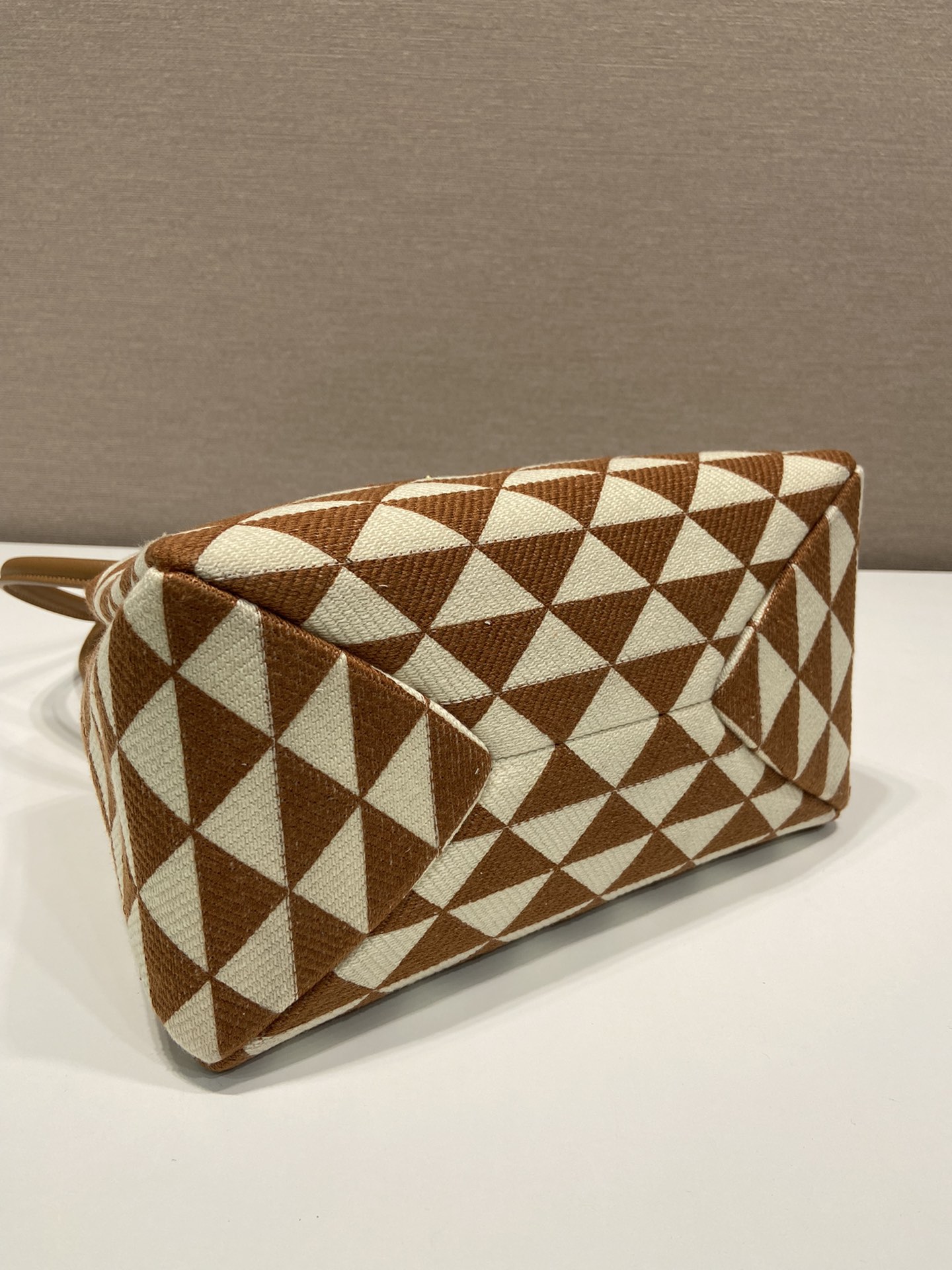 Pra*a small embroidered fabric Pra*a symbole bag