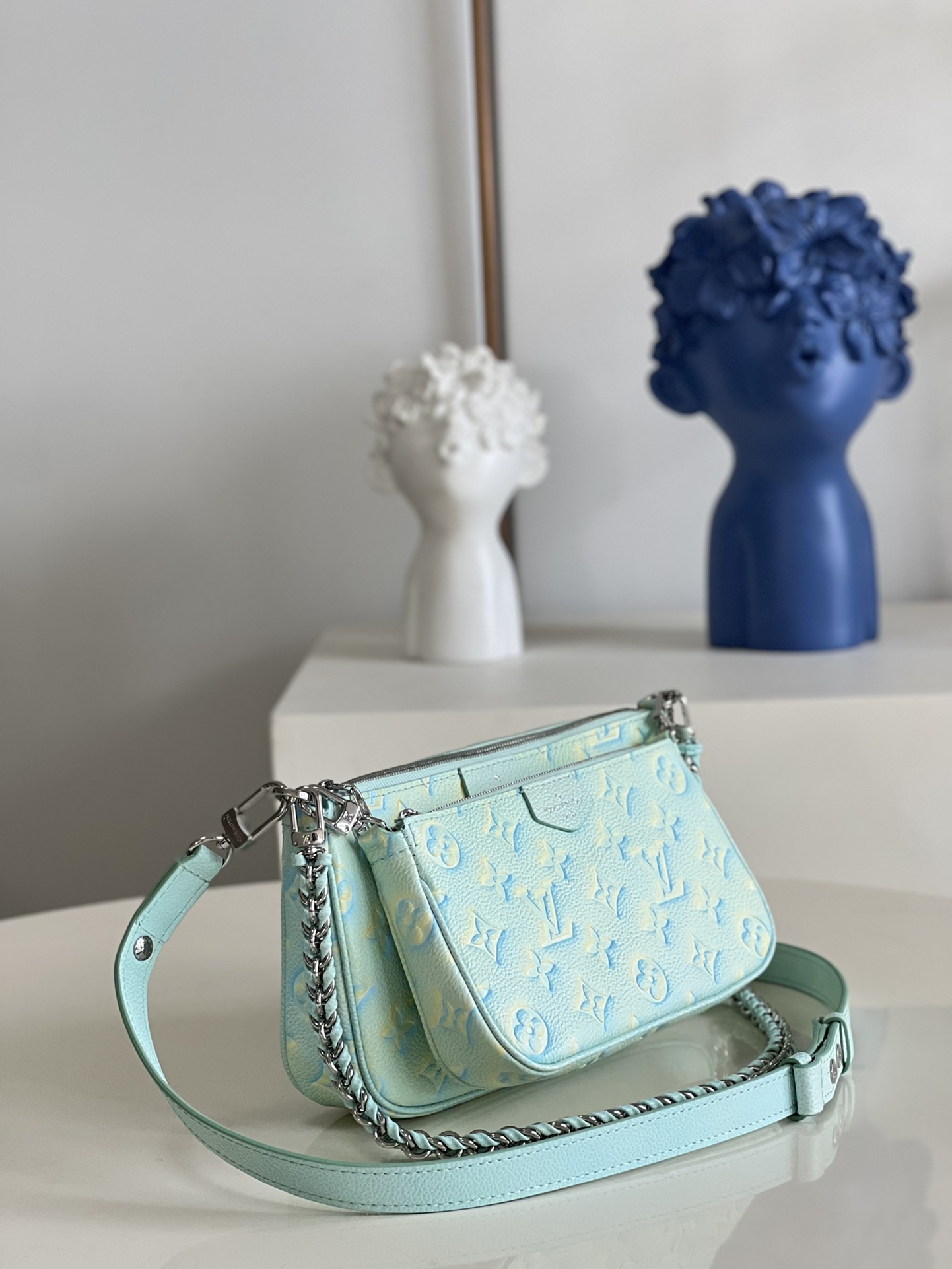 l**is V*t*n multi pochette accessories