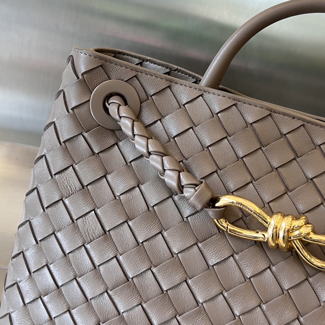 bo*te*ga Ve*ne*ta medium andiamo bag