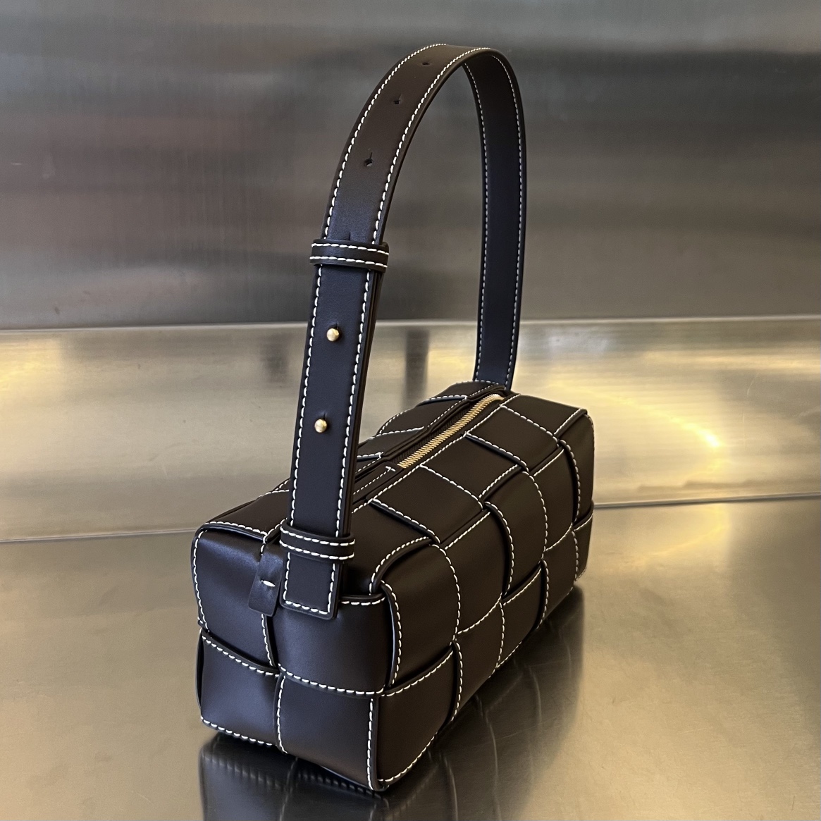 bo*te*ga Ve*ne*ta small brick cassette