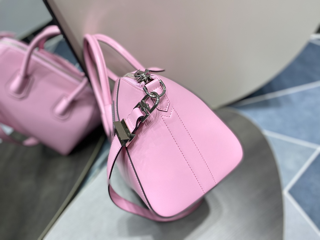 Givenchy Antigona Bag