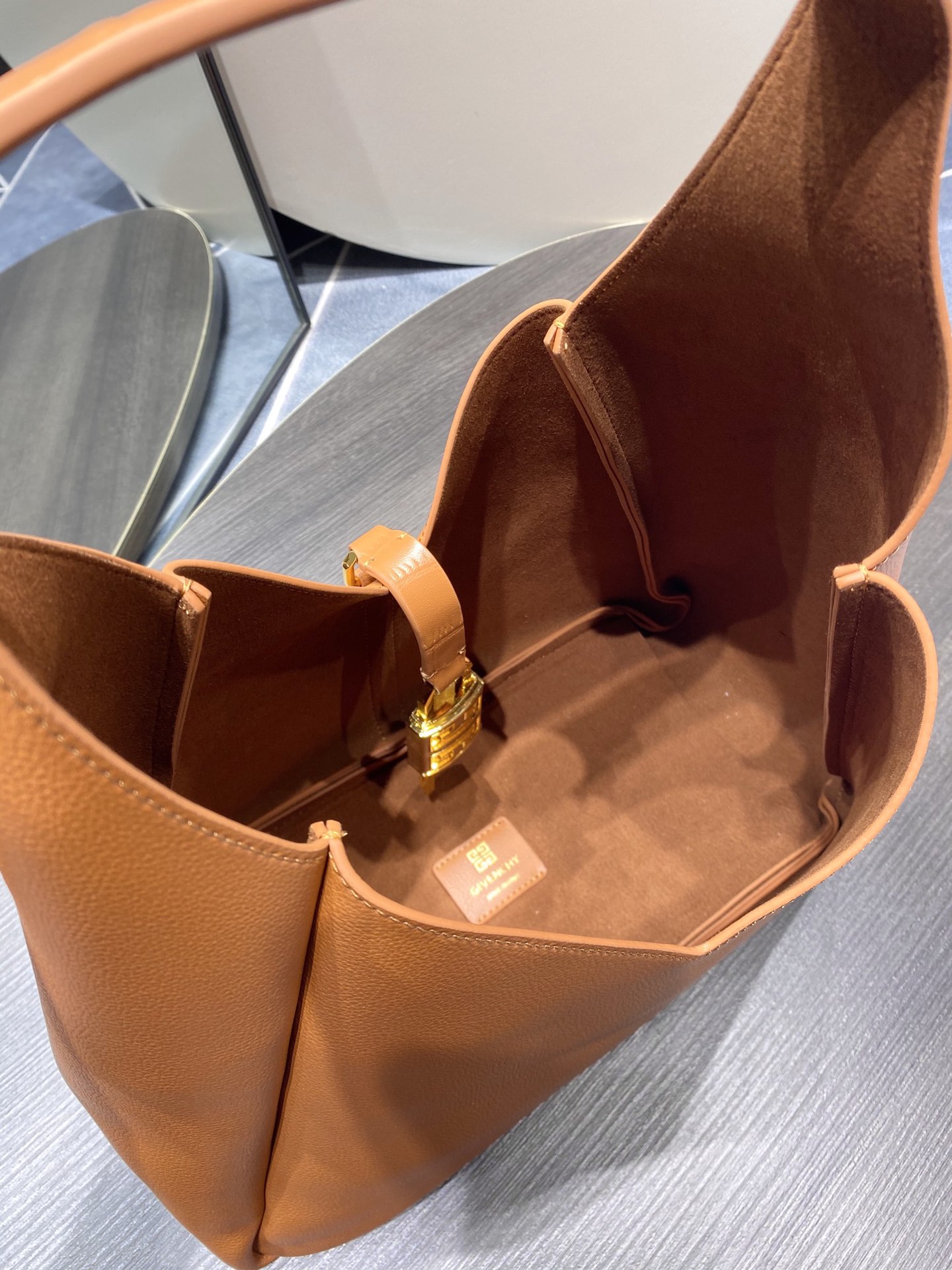 Givenchy G-Hobo Medium