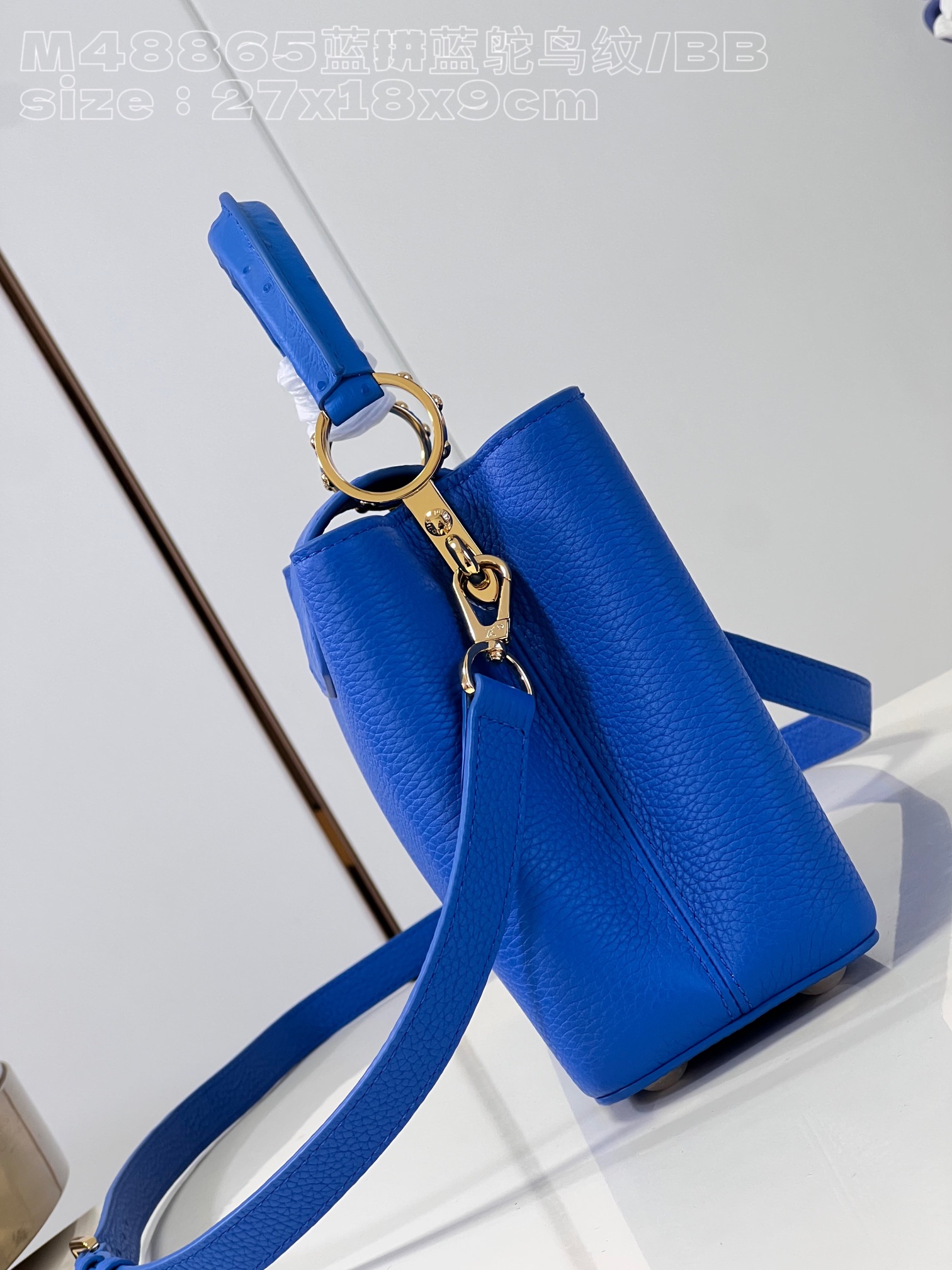 l**is V*t*n capucines bb