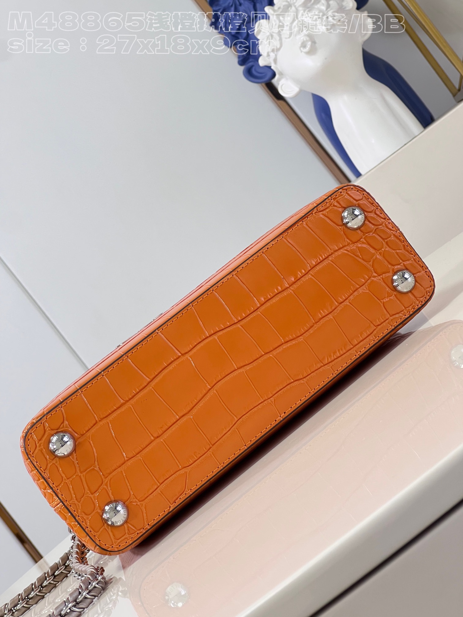 l**is V*t*n capucines bb