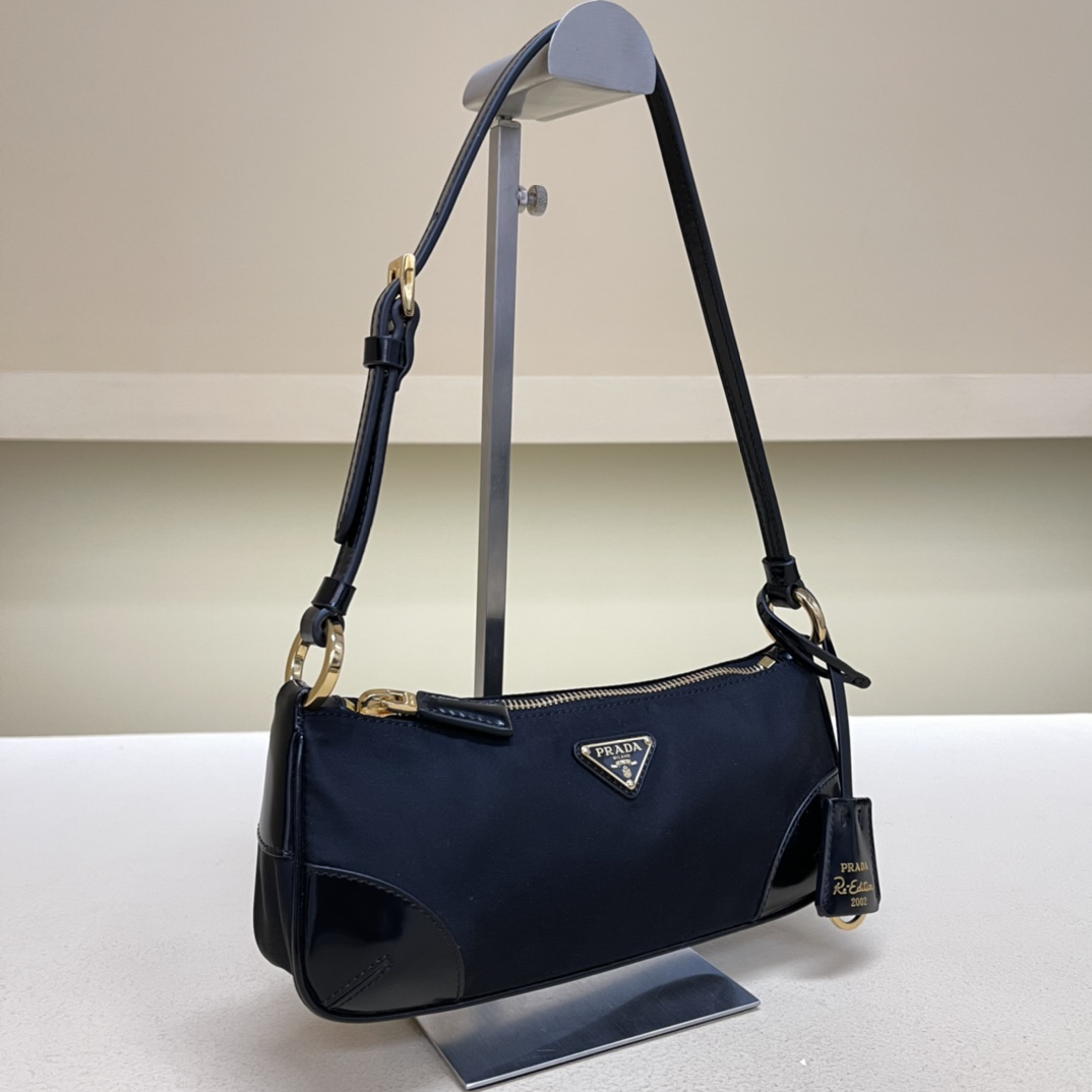 Pra*a re-edition 2002 re-nylon and brushed leather shoulder bag