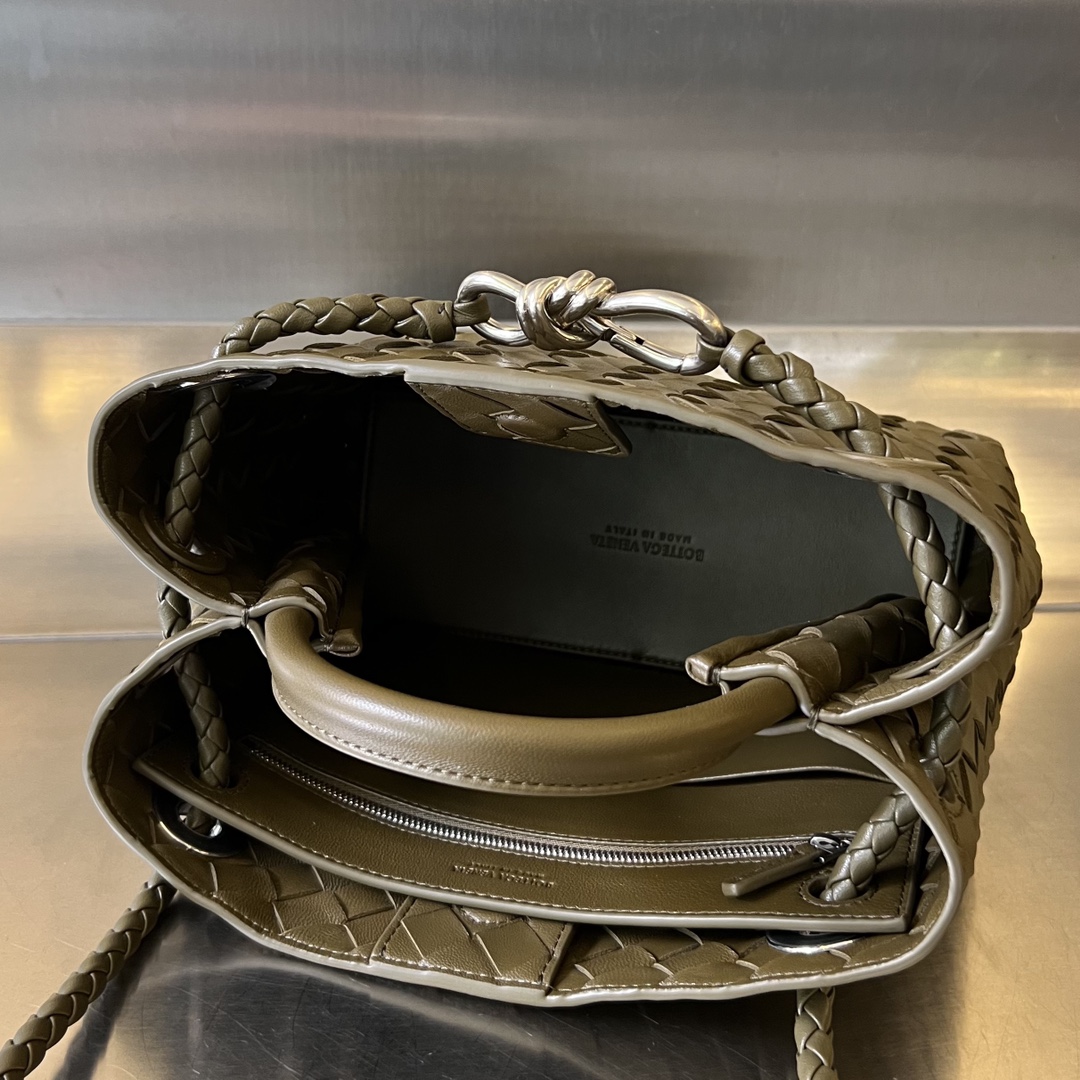 bo*te*ga Ve*ne*ta bv small andiamo