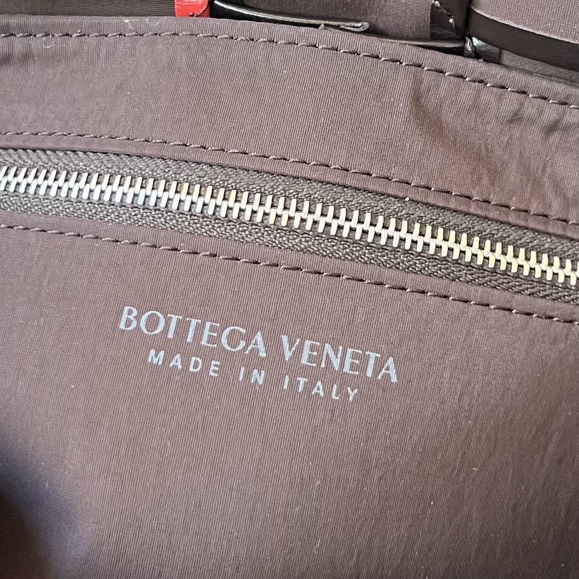 bo*te*ga Ve*ne*ta cassette