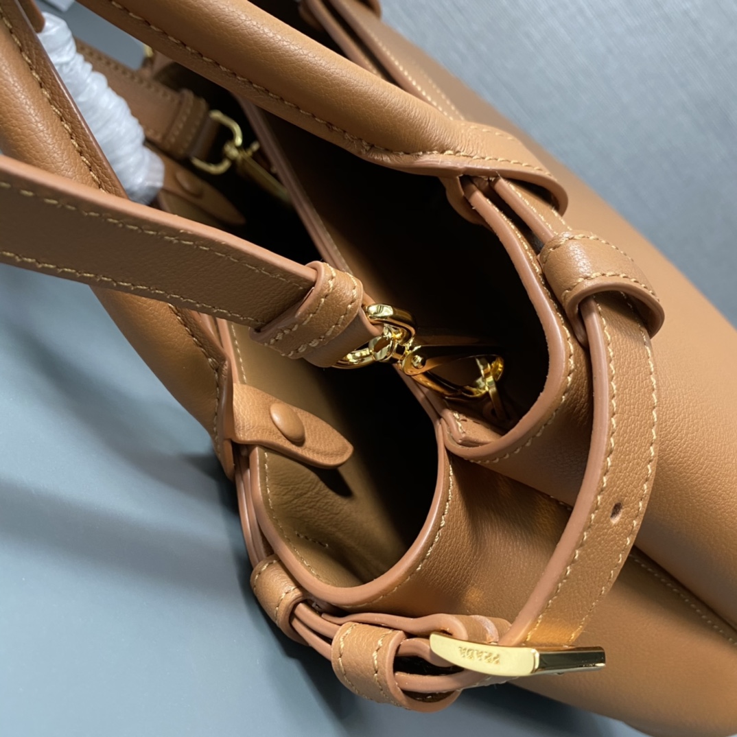 Pra*a buckle small leather handbag with double belt