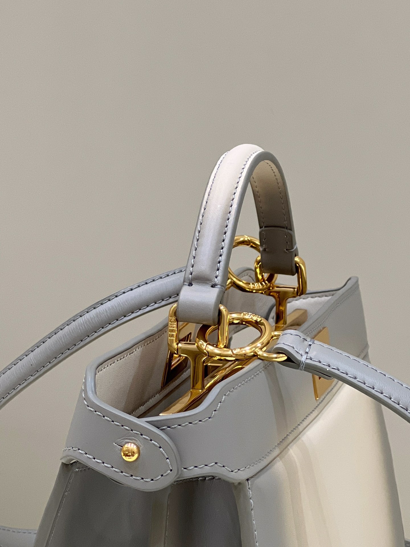 F**di peekaboo i see u medium bag