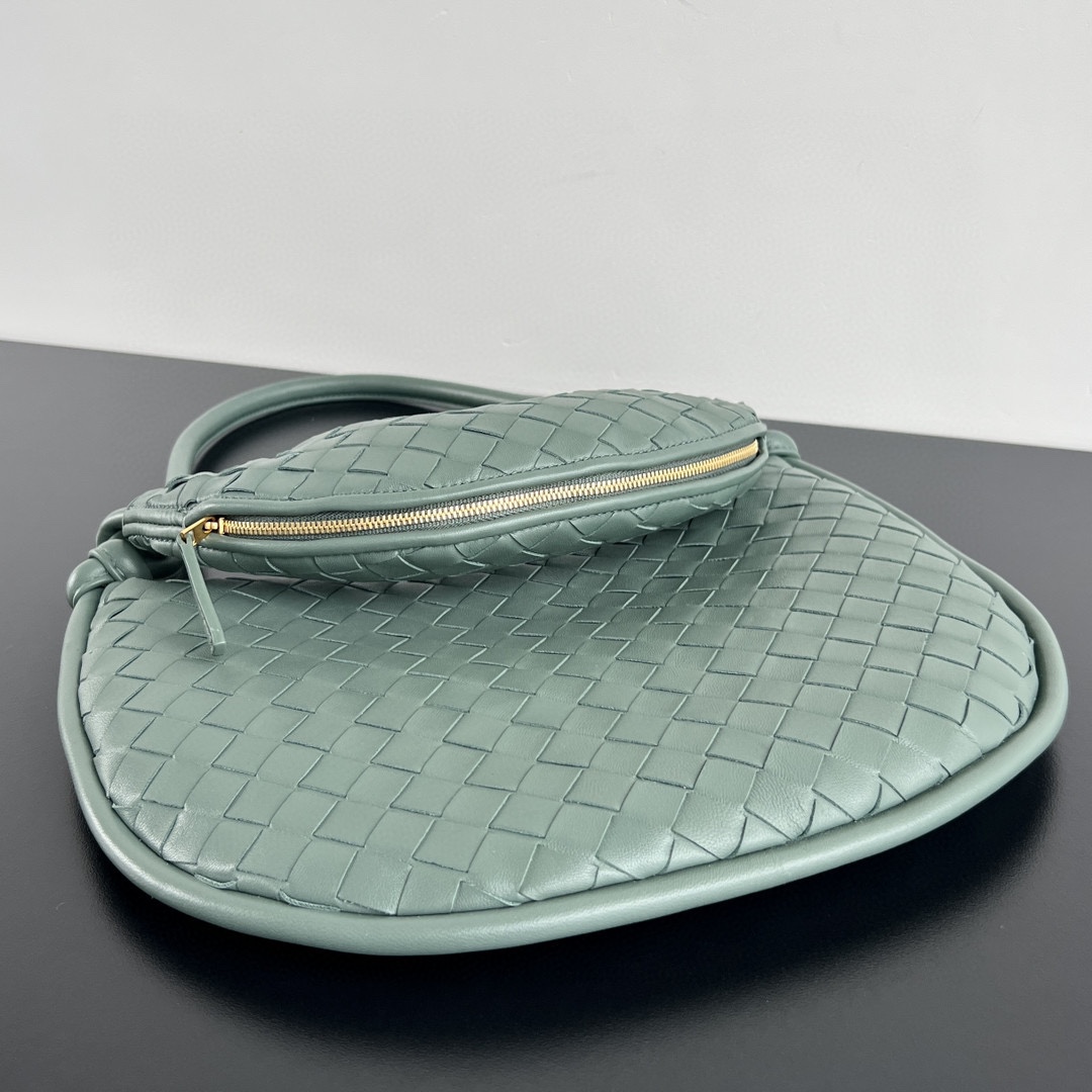 bo*te*ga Ve*ne*ta medium gemelli