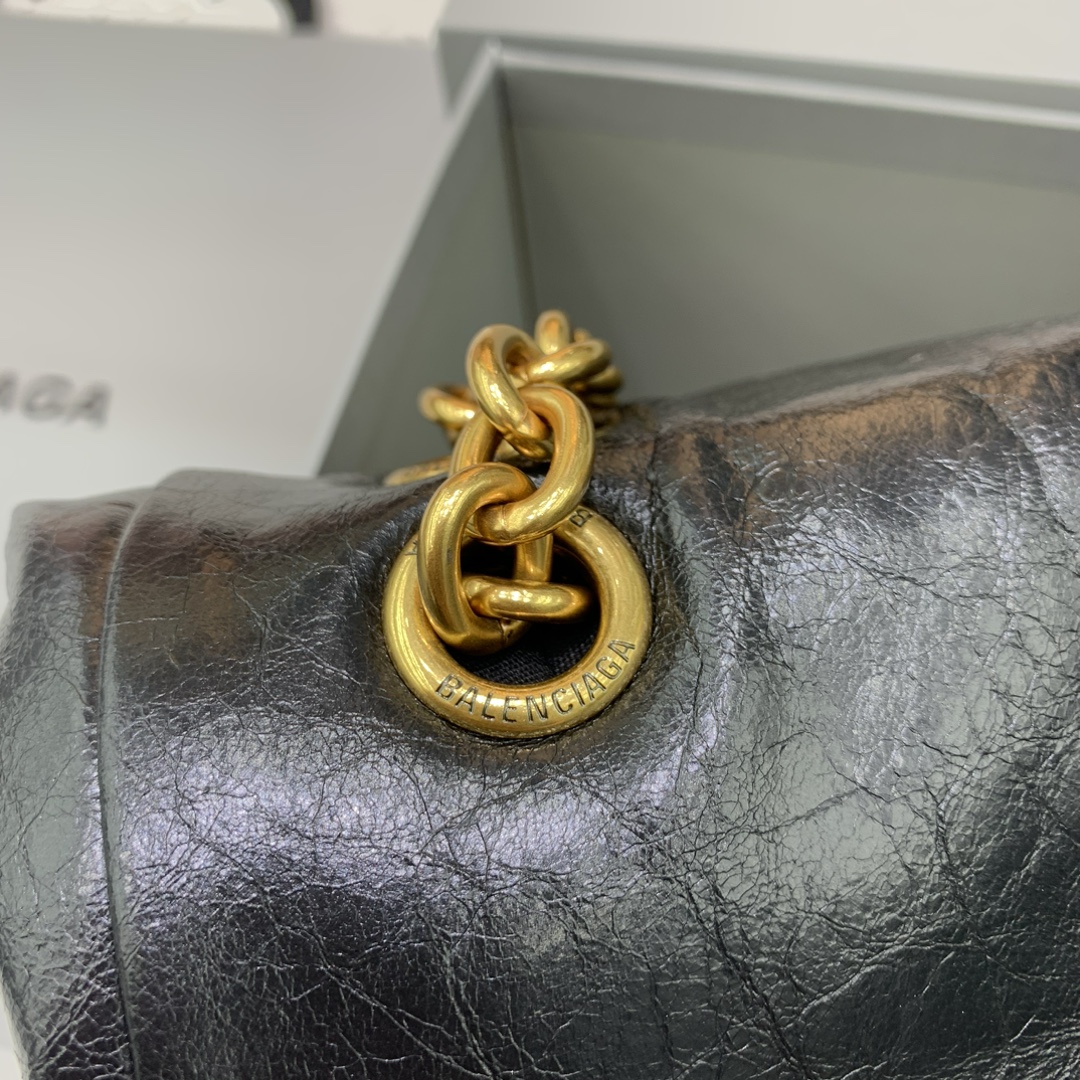 Ba*len*cia*ga le monaco small