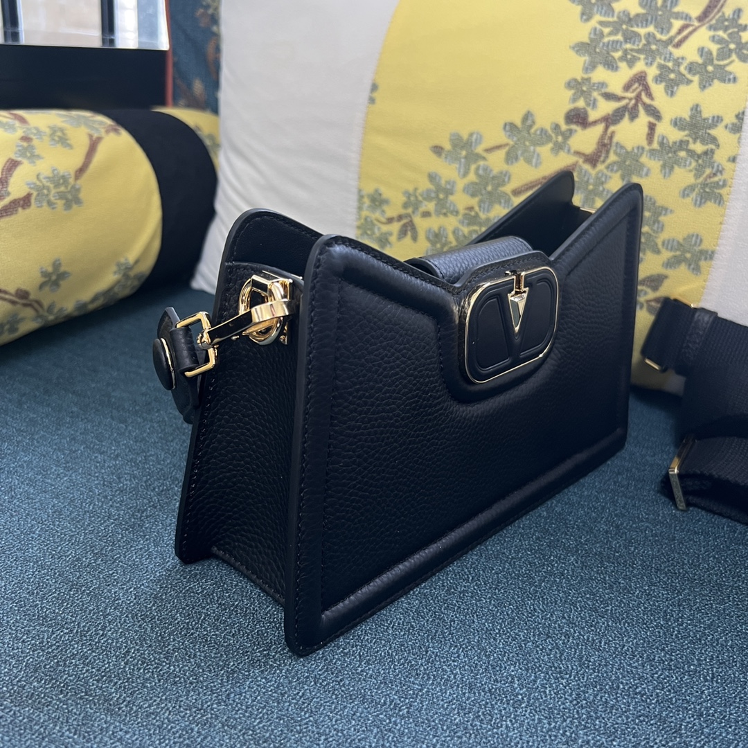Valentino Garavani Handbag