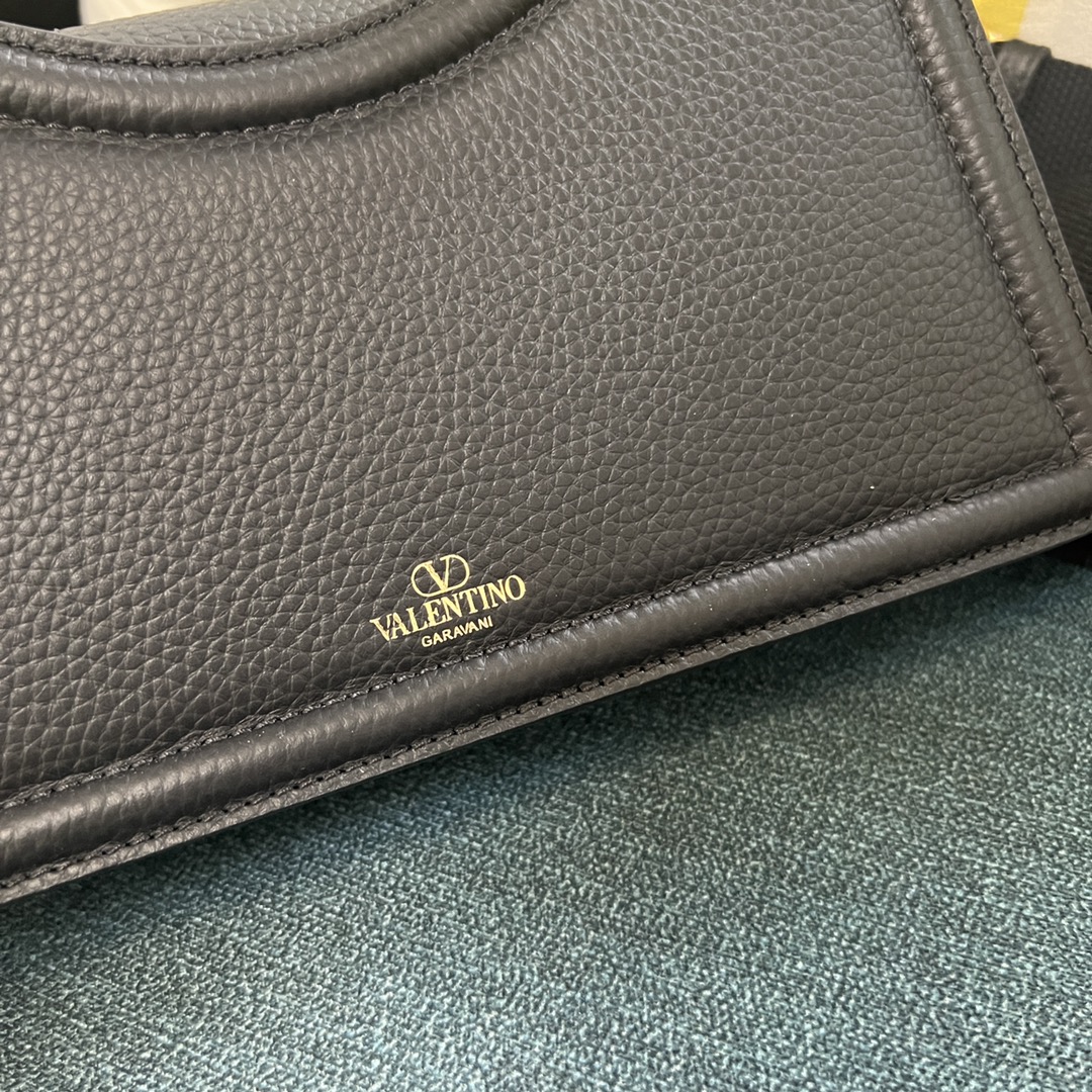 Valentino Garavani Handbag