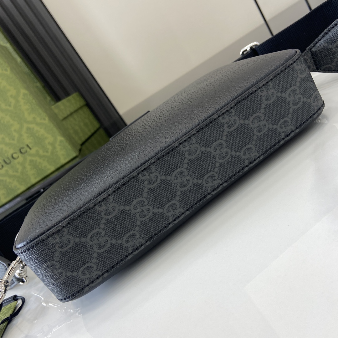 G*u*i small gg crossbody bag with tag